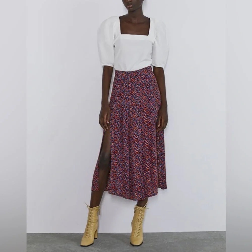 ZARA Puff Sleeve Square Neck Top